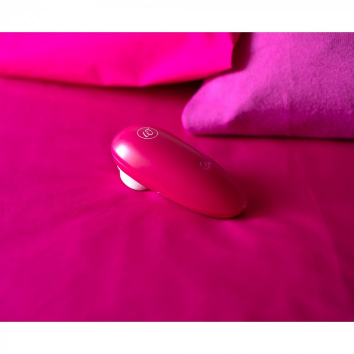 Вакуумный клиторальный стимулятор WOMANIZER Mini Red Wine